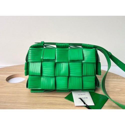 Bottega Veneta CASSETTE A018101 green