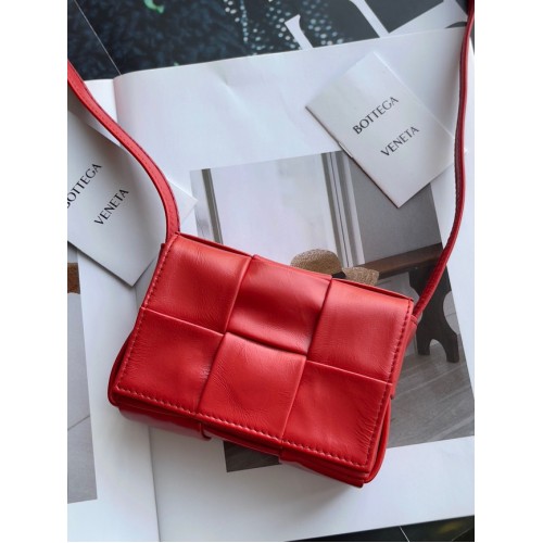Bottega Veneta Candy Cassette A666688 red