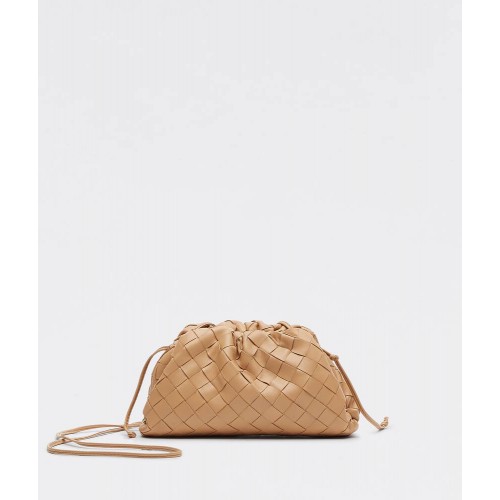 Bottega Veneta MINI POUCH 585852 Almond