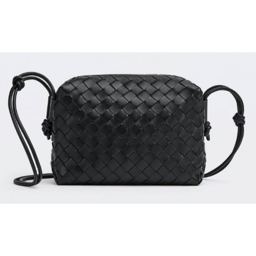 Bottega Veneta Small intrecciato leather cross-body bag 680255 Black