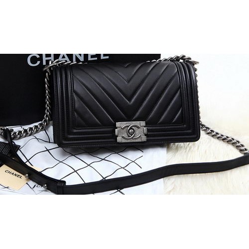 Boy Chanel Flap Bag Calfskin Chevron Quilting A67086 Black