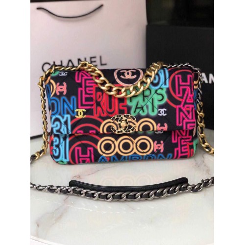 Chanel 19 flap bag AS1160 Graffiti