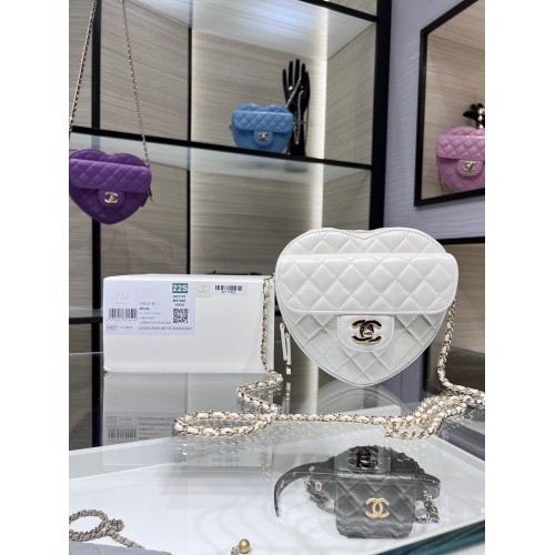 Chanel 2022S Love Heart Original Lambskin Crossbody Chain Bag AS3191Y White