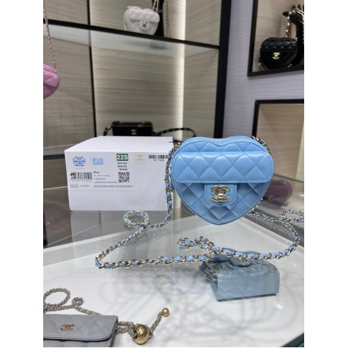 Chanel 2022S Love Heart mini Lambskin Crossbody Chain Bag AO2784 blue