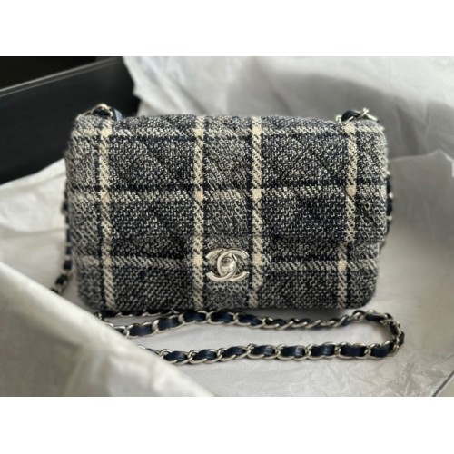 Chanel CLASSIC HANDBAG A01116-5