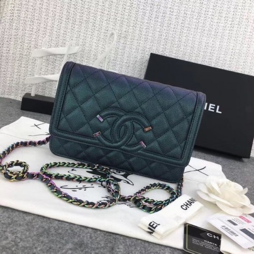 Chanel Classic Clutch with Chain Grained Calfskin silver-Tone Metal A88447 green