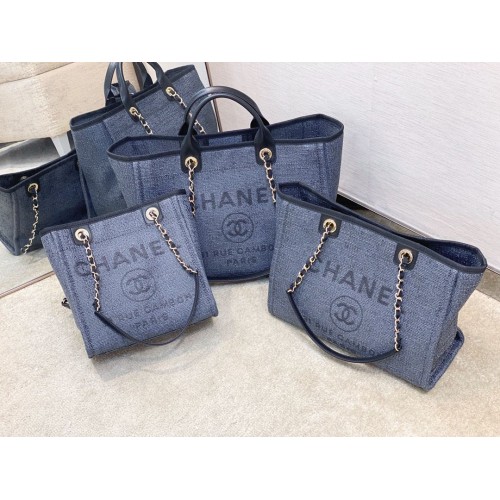 Chanel Shopping bag A66945 Blue