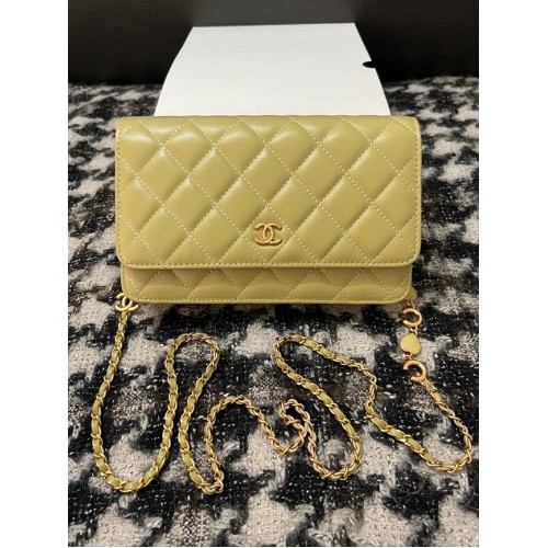 Chanel WALLET ON CHAIN AP3035 green