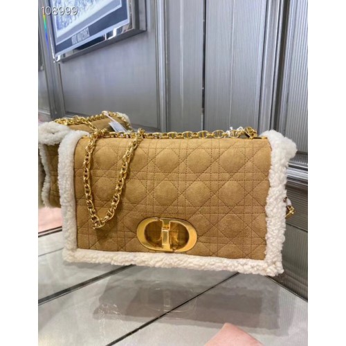 DIOR 30 MONTAIGNE CHAIN BAG Camel-Colored Shearling M9208