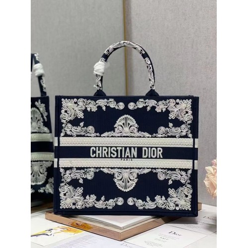DIOR BOOK TOTE Embroidery C1211L