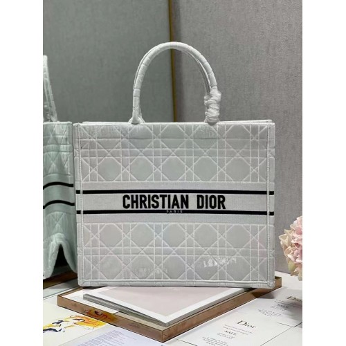 DIOR BOOK TOTE Velvet C1286-2 white