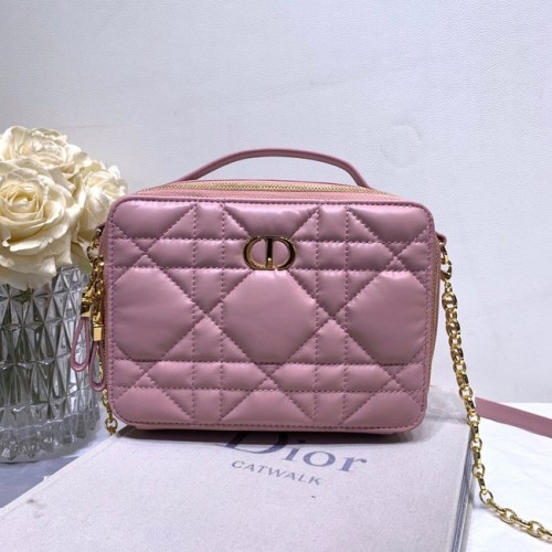 DIOR CARO BOX BAG WITH CHAIN Latte Quilted Macrocannage Calfskin S5140UNG pink