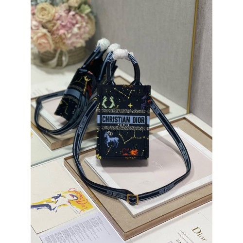 DIOR SMALL BOBBY BAG Embroidery C9002-5