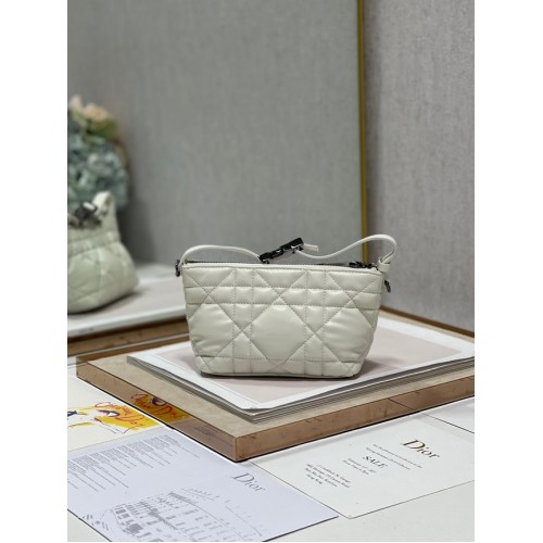 DIOR leather Shoulder Bags S5553 white