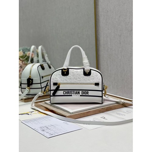 DIOR medium Embossing leather tote Bag A9200 white