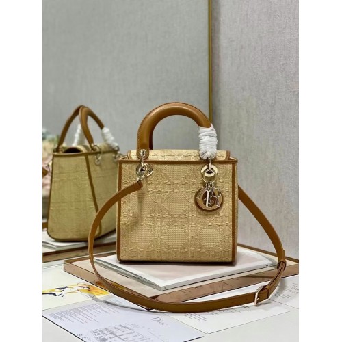 Dior MEDIUM LADY D-LITE BAG C9620 Apricot