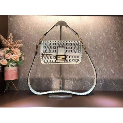 FENDI BAGUETTE Bag F1520 white