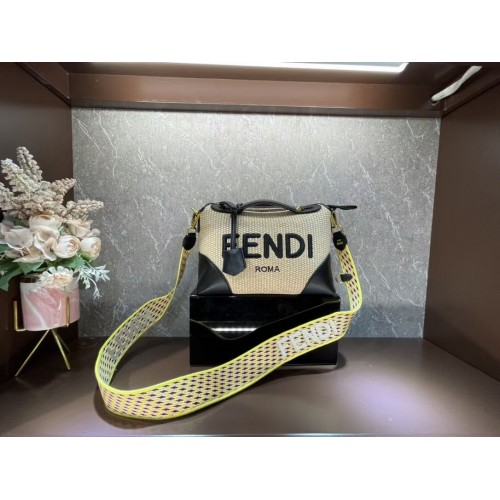 FENDI Braided Straw Bag F6535 black