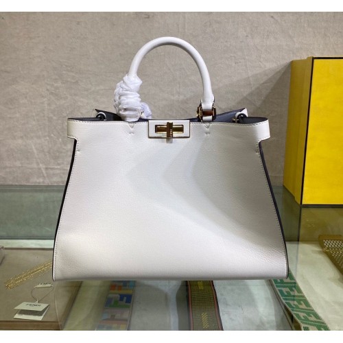 FENDI PEEKABOO ISEEU Original Leather Small bag 0196 White