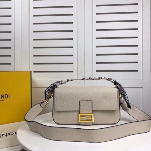 Fendi BAGUETTE leather bag F2466 beige