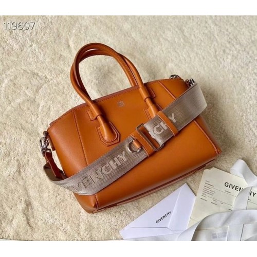 Givenchy Grained Original Calfskin Small Antigona Bag BB0273 brown