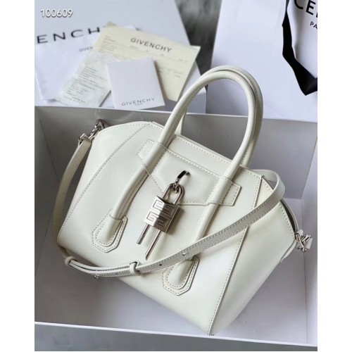 Givenchy Grained Original Calfskin Small Antigona Bag BB0512 White