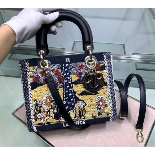LADY DIOR embroidered cattle leather M0565-3
