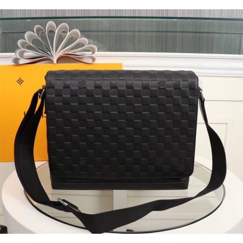 Louis Vuitton DISTRICT PM N41038 black