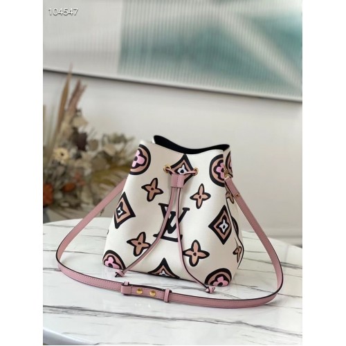 Louis Vuitton NEONOE MM M44821 white
