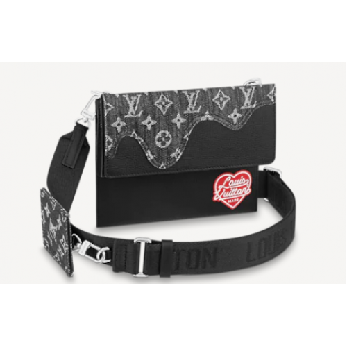 Louis Vuitton TRIO POUCH M81013 black