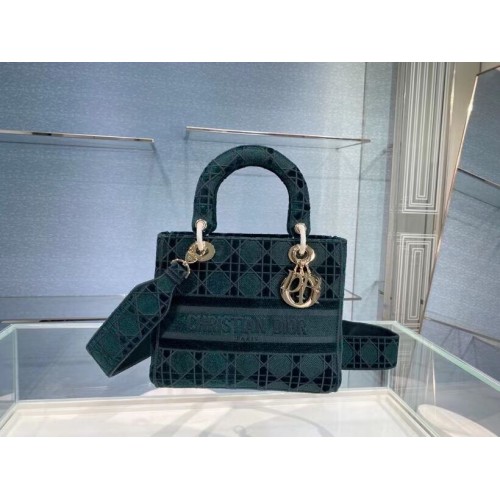 MEDIUM LADY D-LITE BAG Cannage Embroidered Velvet M0565OW green