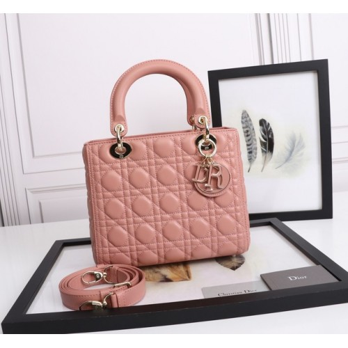 MEDIUM LADY DIOR BAG Cannage Lambskin M0565E Cherry Blossom powder