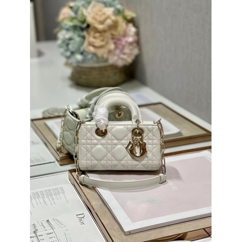 MINI DIOR LADY D-JOY BAG Cannage Lambskin M0540ONG white