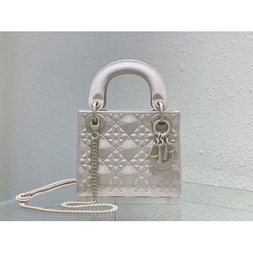 MINI LADY DIOR BAG Cannage Calfskin C2815 white