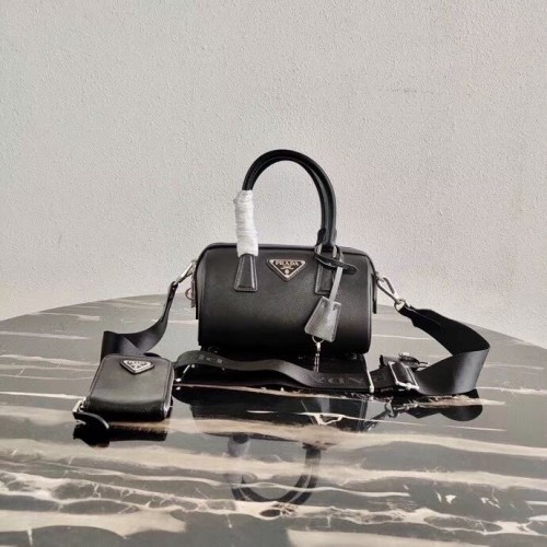 Prada Re-Edition 2005 top-handle bag 1BB846 black
