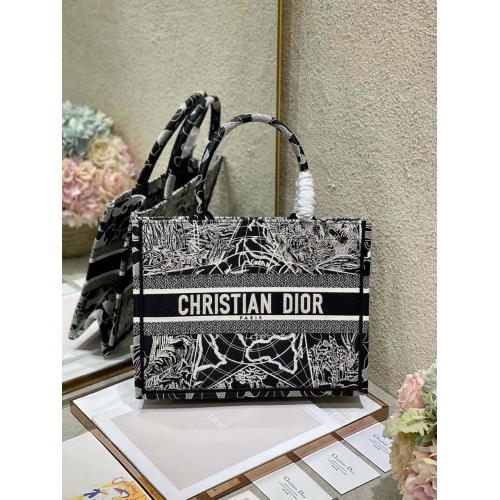 SMALL DIOR BOOK TOTE Black and white globe Embroidery M1296ZJ