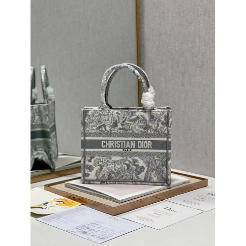SMALL DIOR BOOK TOTE Embroidery C1331-2