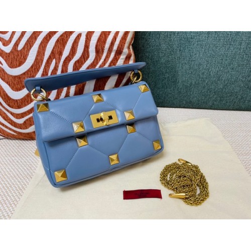 VALENTINO GARAVANI Roman Stud 0188 blue