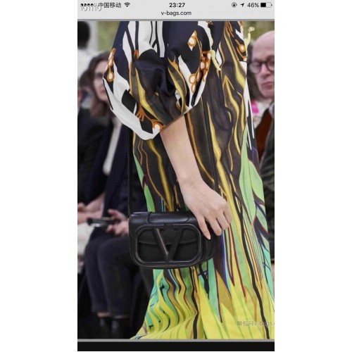 VALENTINO Origianl leather shoulder bag V0032A black